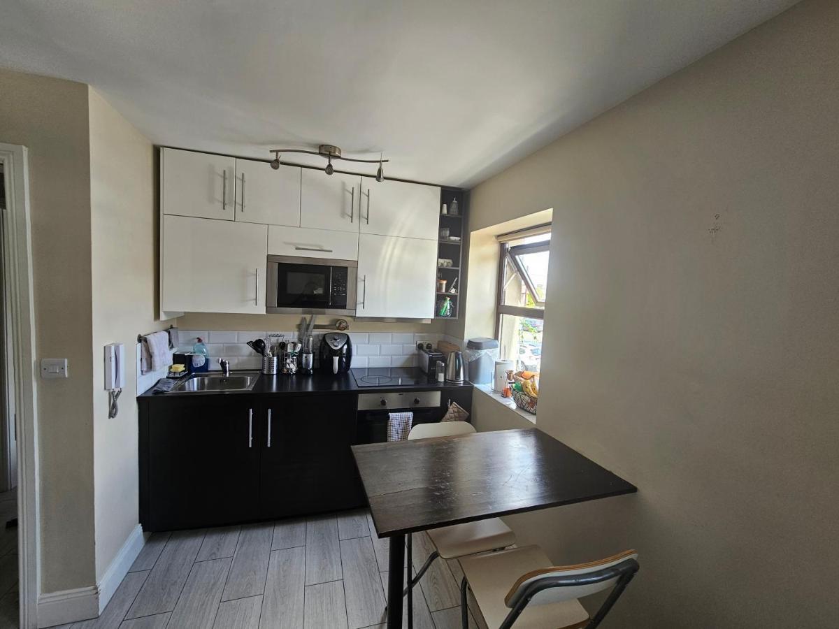 Cosy City Centre Apartment Galway Exteriör bild